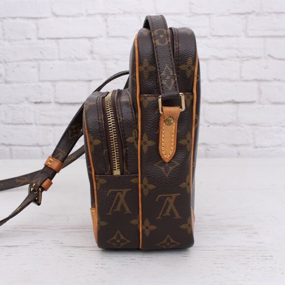 Louis Vuitton Amazon Crossbody Monogram Shoulder Bag Leather Small Purse A4067 - Picture 10 of 12